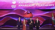 Tổng thống Indonesia Joko Widodo trao Giải thưởng ASEAN 2023 cho bà Nguyễn Thị Tuyết Minh