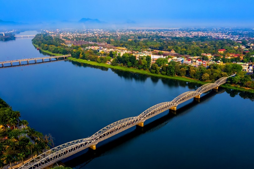 Hội đồng nhân dân tỉnh Thừa Thiên Huế đã thông qua đề án thành lập thành phố Huế trực thuộc Trung ương