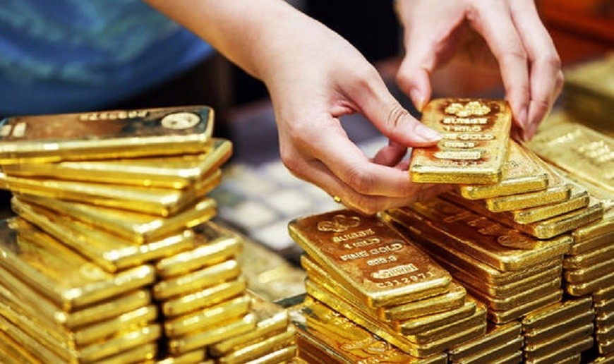 Giá vàng tiếp đà giảm mạnh, lại rơi thêm 300.000 đồng