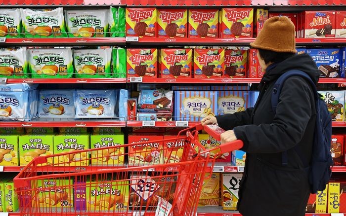 Người Hàn Quốc phẫn nộ vì biết loạt sản phẩm tiêu dùng âm thầm bị giảm khối lượng nhưng giá vẫn giữ nguyên