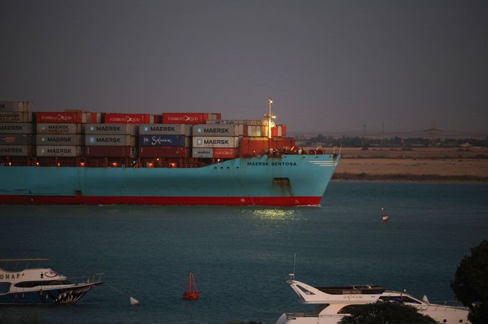 Thương mại toàn cầu xáo trộn vì "khủng hoảng kép" tại kênh đào Panama và Suez