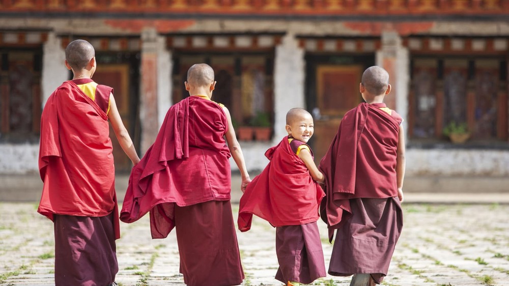 Nổi tiếng đo lường chất lượng sống bằng "chỉ số hạnh phúc" thay vì GDP, Bhutan phải thay đổi vì... nghèo