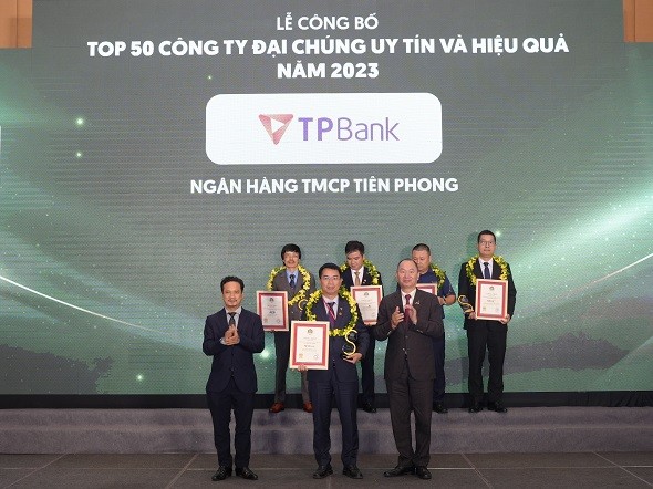TPBank đứng Top 4 ngân hàng tư nhân uy tín nhất Việt Nam