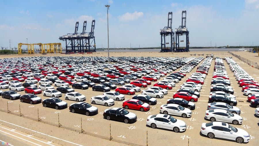 Ô tô nhập khẩu tiếp tục tăng mạnh, thị trường xe Việt dự báo sẽ sôi động vào cuối năm