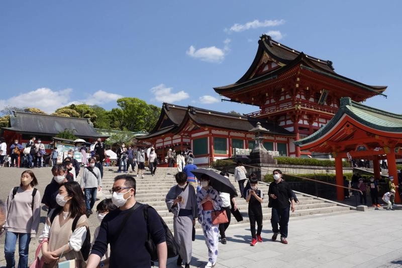 Nhật Bản: Khách du lịch tăng gấp 6 trong 2023 gây... "ô nhiễm du lịch"