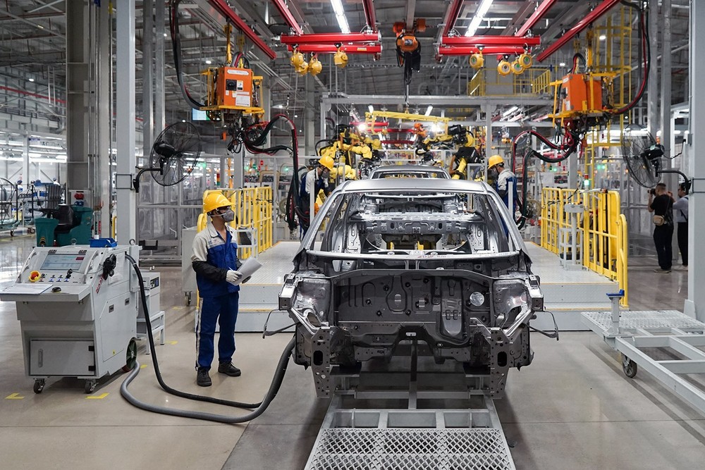 Lượng ô tô sản xuất trong nước tháng 2 đạt 15.900 chiếc, giảm gần 26,4% so với tháng đầu năm