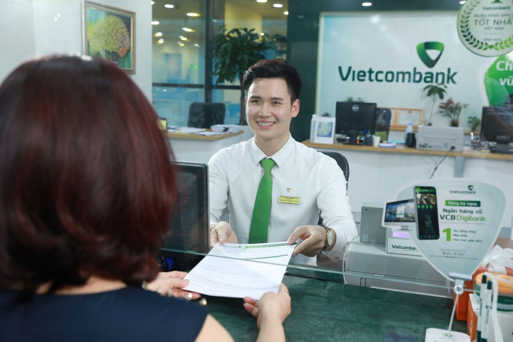 Lãi suất huy động ngân hàng Vietcombank tháng 4/2024: Giảm tại các kỳ hạn từ 1 tháng đến 12 tháng