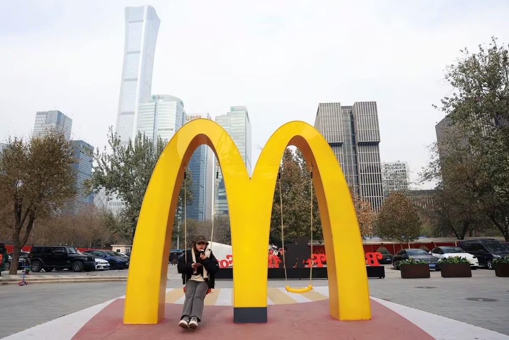 Hình ảnh bên ngoài khu vực triển lãm theo chủ đề McDonal's tại Bắc Kinh (Trung Quốc)
