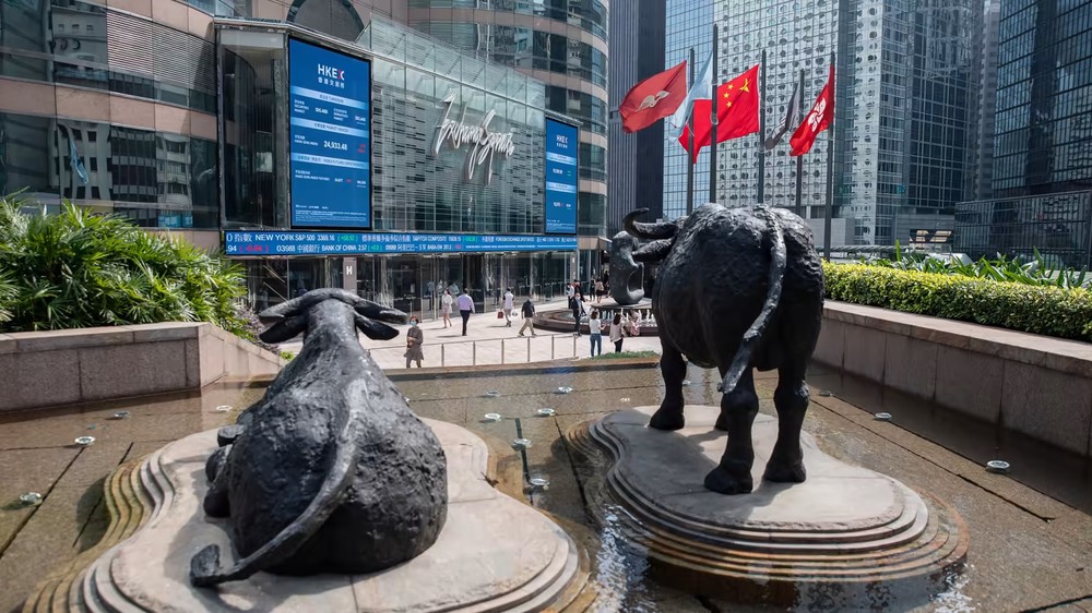 Chứng khoán Trung Quốc và Hồng Kông "bốc hơi" 4.800 tỷ USD vốn hoá sau 3 năm
