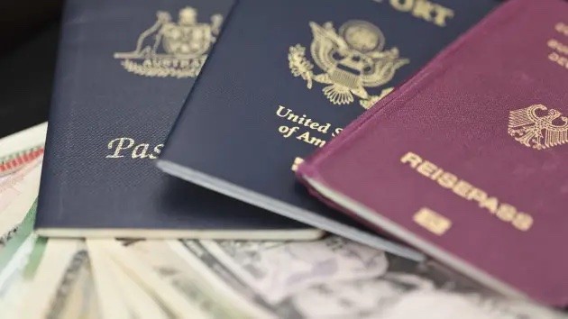 Xu hướng sưu tầm hộ chiếu của giới tỷ phú Mỹ