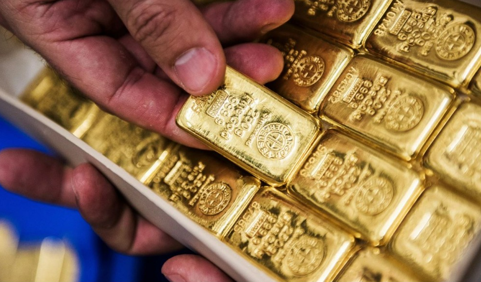 Giá vàng thế giới giảm nhẹ, vàng trong nước vẫn im ắng