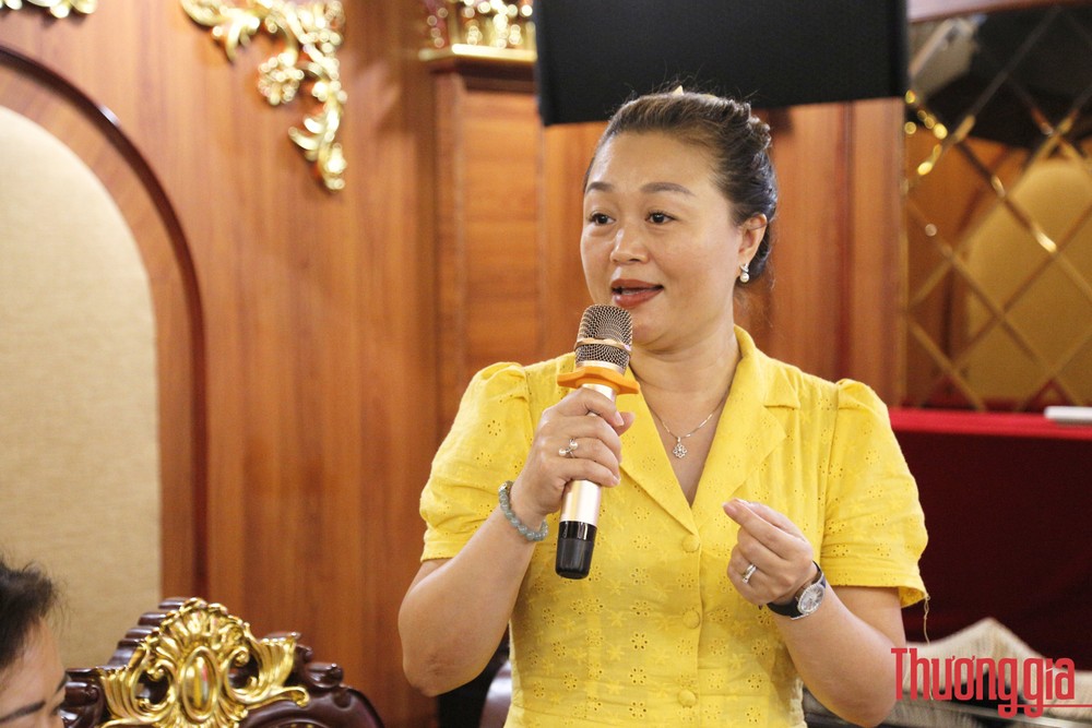Bà Nguyễn Thị Thu Thuỷ, Phó chủ tịch Thường trực VACOD chủ trì chương trình “Bữa sáng Doanh nhân” ngày 5/8