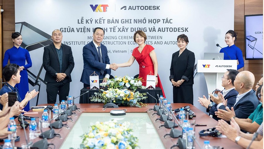 Ông Lê Văn Cư – Viện trưởng Viện Kinh tế Xây Dựng và bà Serene Sia – Giám đốc điều hành Autodesk khu vực ASEAN đại diện hai đơn vị ký kết bản ghi nhớ hợp tác