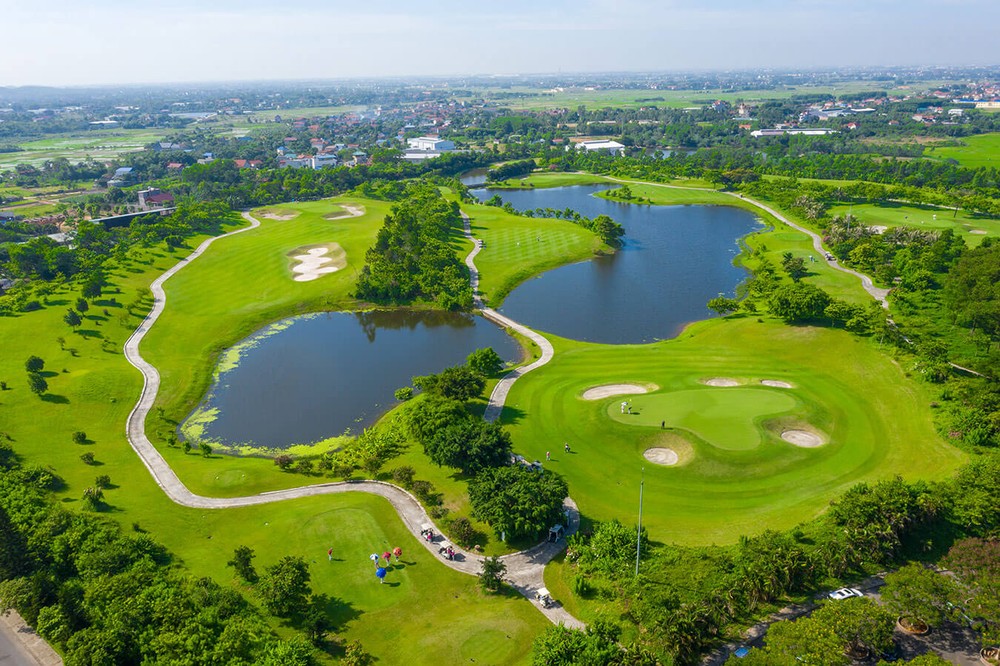 Ai đứng sau Công ty Cổ phần Sân Golf Hà Nội vừa bị phạt 345 triệu đồng?