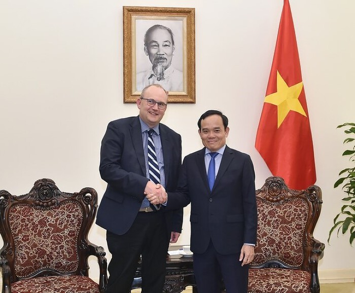 Phó Thủ tướng Trần Lưu Quang đã tiếp Giám đốc vận hành của Tập đoàn LEGO Carsten Rasmussen đang có chuyến thăm và làm việc tại Việt Nam
