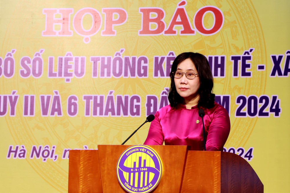 Tổng cục trưởng Tổng cục Thống kê Nguyễn Thị Hương chủ trì Họp báo