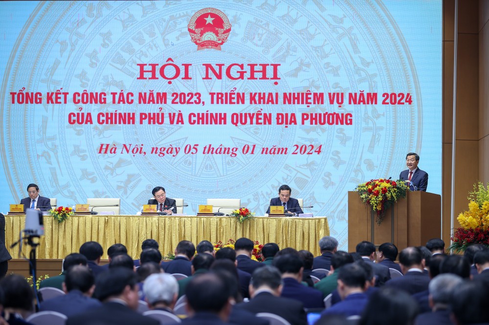 Hội nghị tổng kết công tác năm 2023 và triển khai nhiệm vụ năm 2024 của Chính phủ và chính quyền địa phương