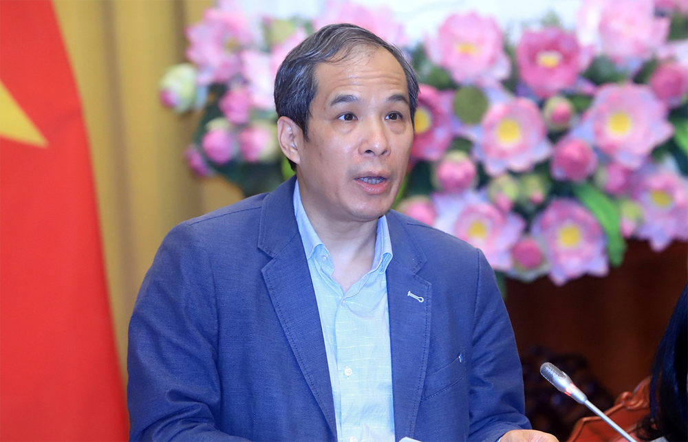 Phó Thống đốc Ngân hàng Nhà nước Việt Nam Đoàn Thái Sơn tại buổi họp báo