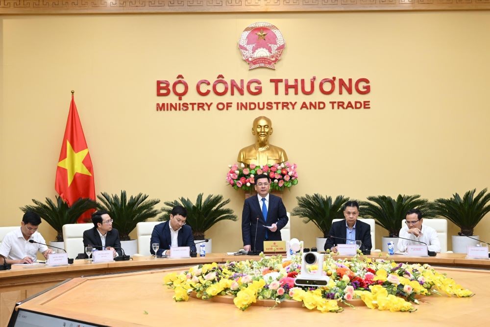Bộ trưởng Bộ Công Thương Nguyễn Hồng Diên chủ trì hội nghị