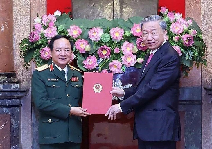 Chủ tịch nước Tô Lâm trao Quyết định bổ nhiệm chức vụ cho Thượng tướng Trịnh Văn Quyết