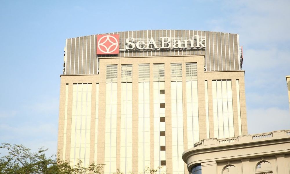 Hai Phó Tổng giám đốc SeABank đồng loạt đăng ký bán cổ phiếu SSB