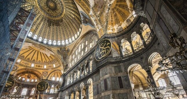Khám phá Thánh đường huyền bí Hagia Sophia