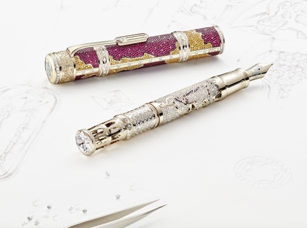 Phiên bản giới hạn chiếc bút Montblanc Marco Polo với 6.12 carat kim cương
