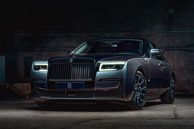 Rolls-Royce Ghost Black Badge 2022: Tối giản chính là sự sang trọng đỉnh cao