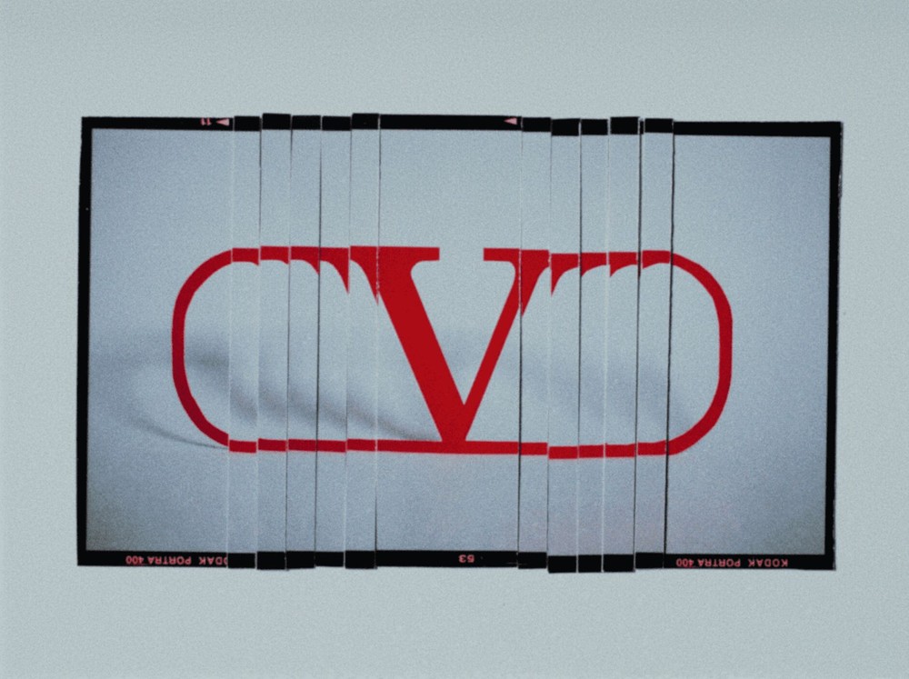 Valentino gia nhập thị trường đồ vintage