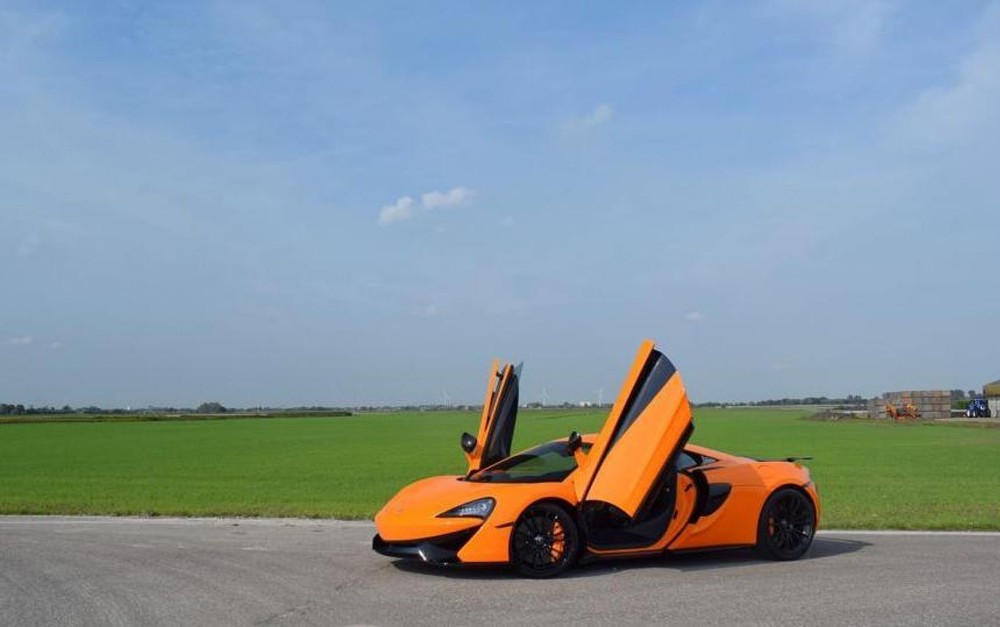 Arab Saudi mua cổ phần hãng siêu xe McLaren trong thỏa thuận trị giá 757 triệu USD