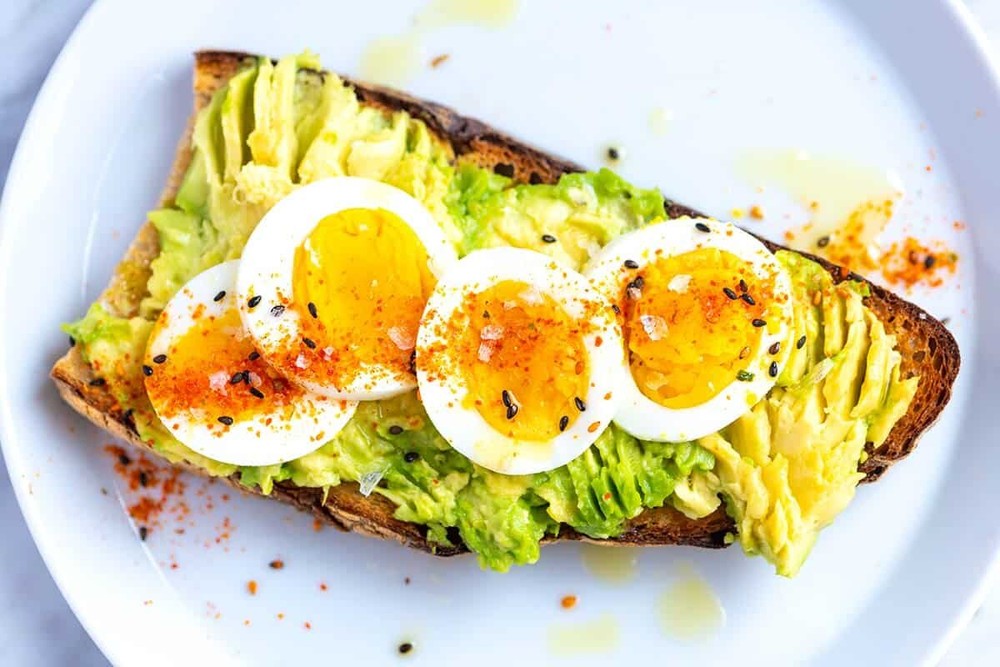 Bơ và trứng - Hai thực phẩm vàng giúp giảm cân, tăng vòng 3 được sao Việt ưa thích