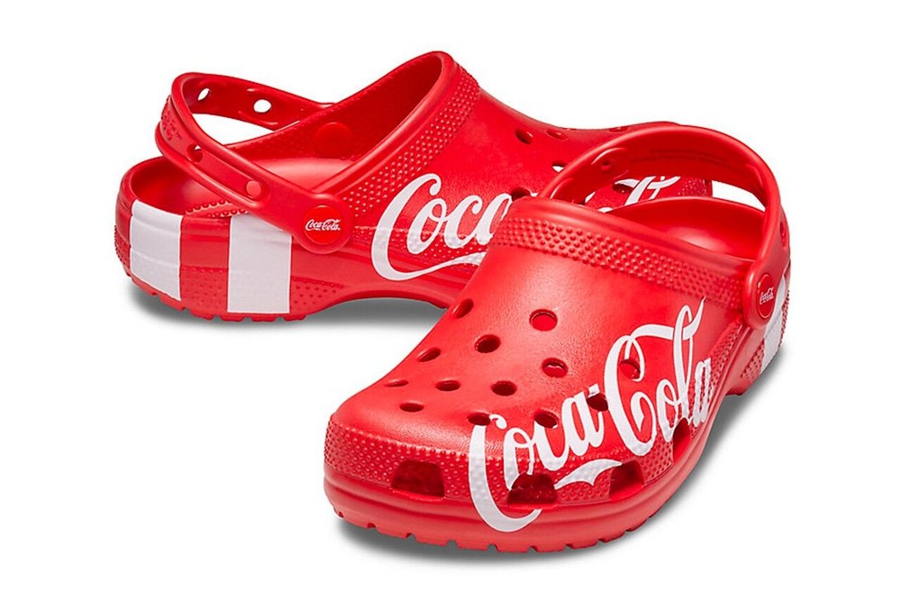 Coca Cola “bắt tay” cùng Crocs cho phiên bản giày giới hạn