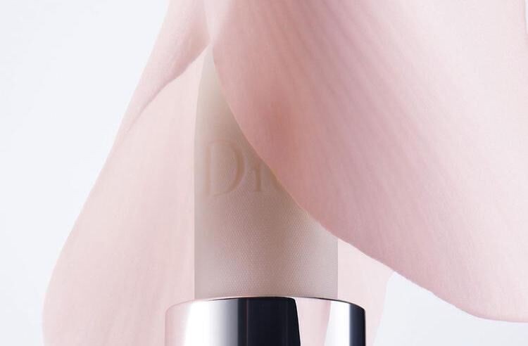 Dưỡng môi Rouge Dior Lip Balm trở lại với các tông màu hoàn toàn mới