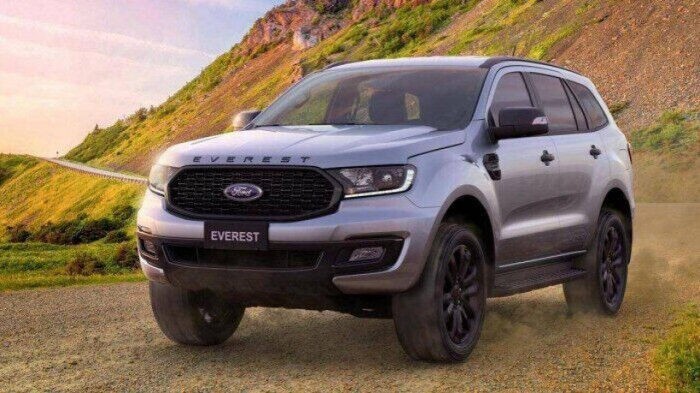 Ford Everest giảm giá hơn 100 triệu đồng tại thị trường Việt Nam