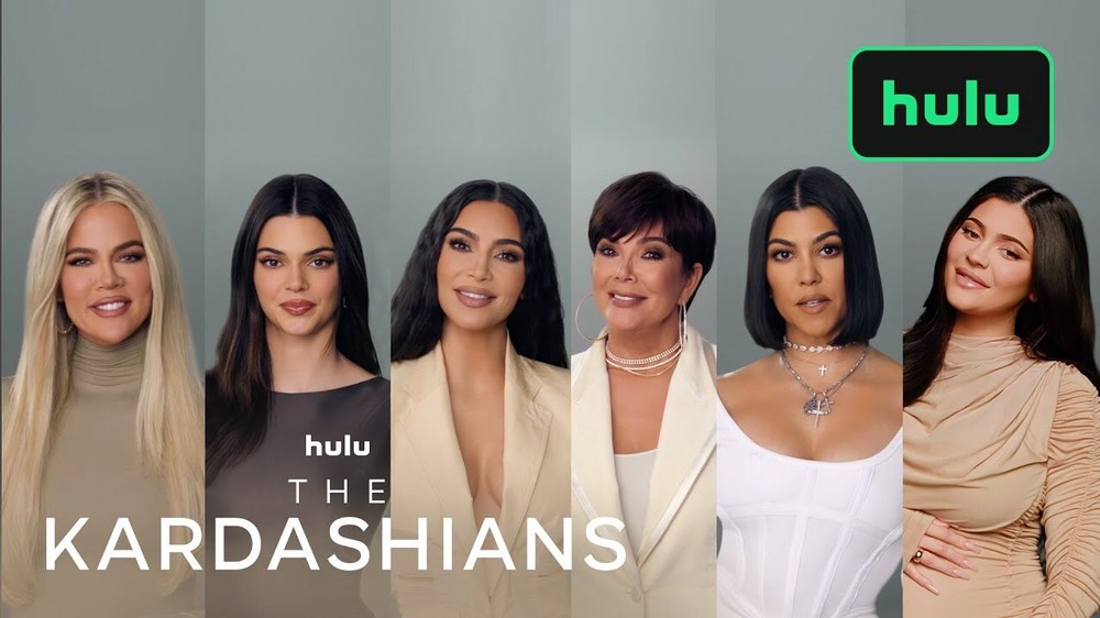 Gia đình Kardashian-Jenner trở lại với chương trình thực tế hoàn toàn mới