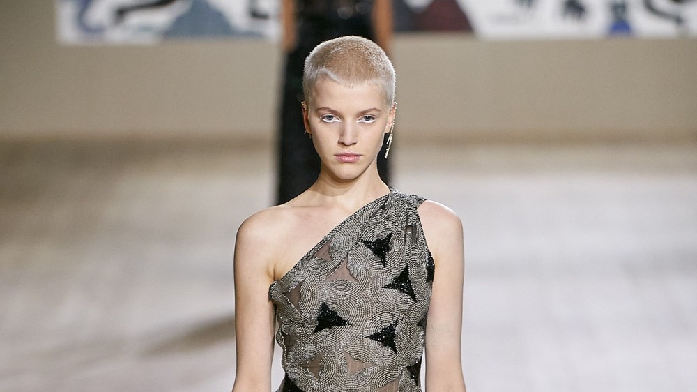 Bạn có dám thử "style make up độc lạ" từ nhà mốt lừng danh Dior?