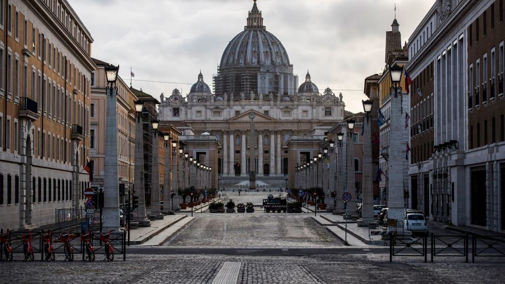 Du khách Mỹ đập vỡ hai tác phẩm điêu khắc ở Bảo tàng Vatican