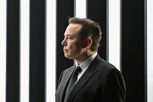 Tỷ phú Elon Musk nhắn nhủ gì với chính mình thời trẻ?
