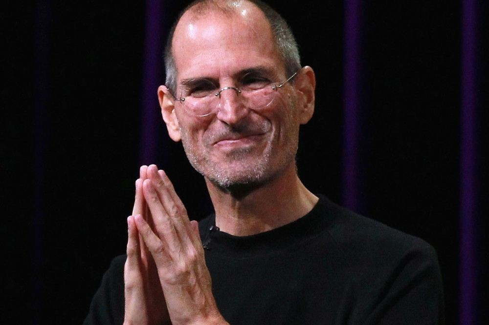 Một đôi dép của Steve Jobs được bán đấu giá hơn … 5 tỷ đồng