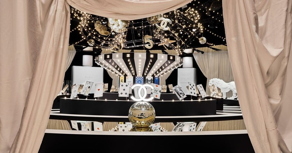 Cùng vén màn bữa tiệc khướu giác kỳ ảo ở triển lãm nước hoa Chanel