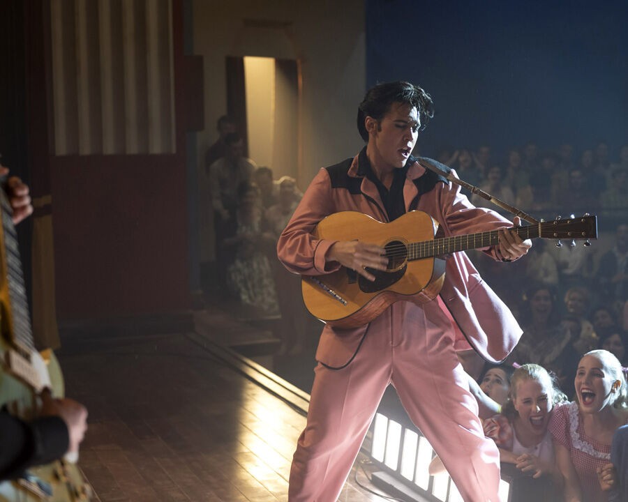 Phim về huyền thoại âm nhạc Elvis Presley tung trailer đầu tiên