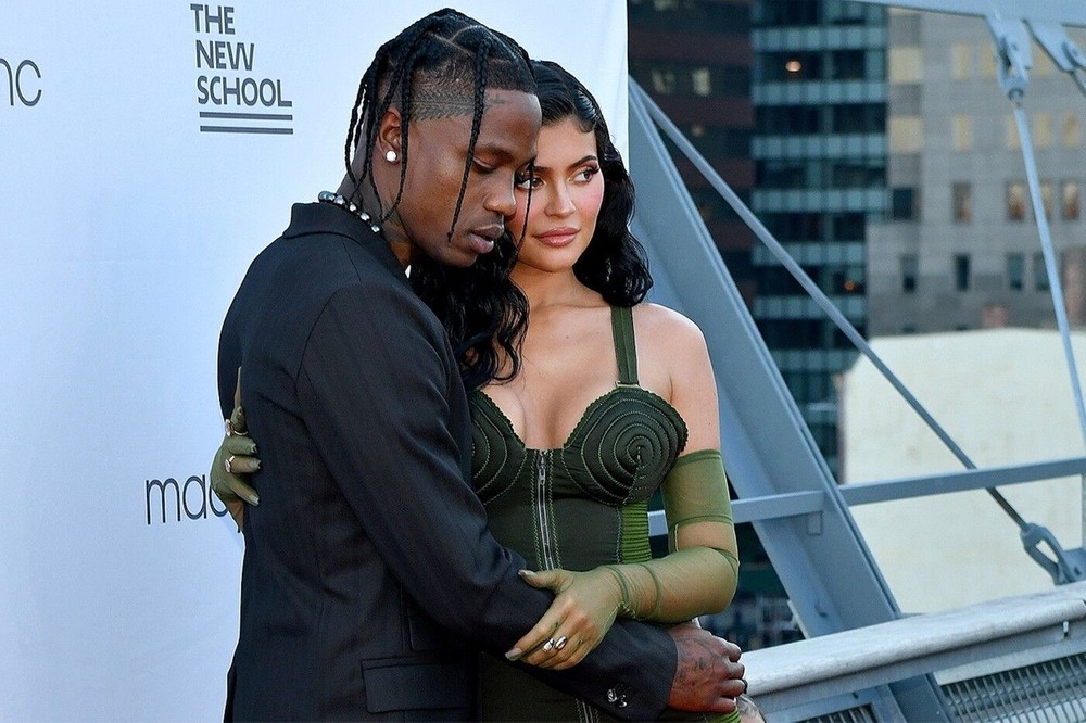 Kylie Jenner và Travis Scott đã bí mật kết hôn?