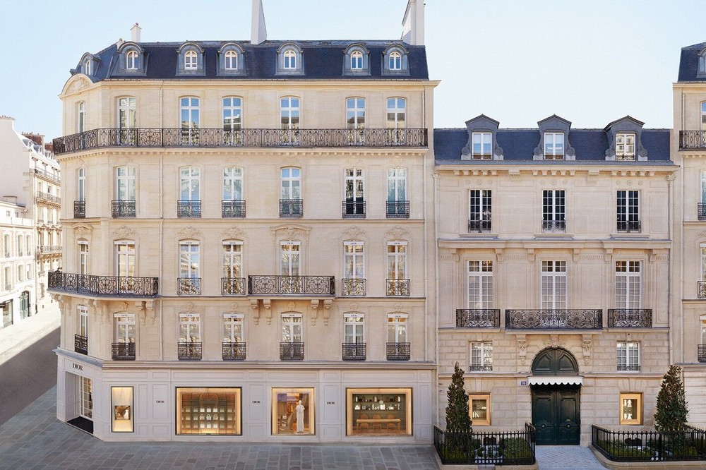 Bên trong địa chỉ 30 Montaigne huyền thoại của nhà mốt Dior