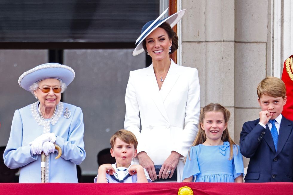 Công nương xứ Cambridge – Kate Middleton yêu kiều tại Đại lễ Bạch Kim