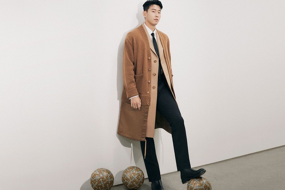 Cầu thủ bóng đá Hàn Quốc Son Heung Min là gương mặt đại diện mới nhất của Burberry