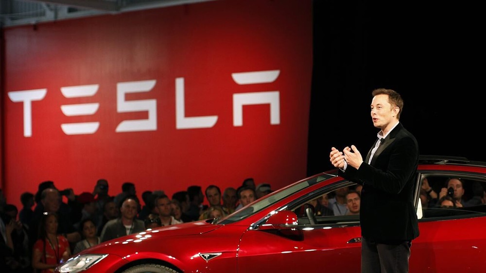 CEO Elon Musk của Tesla được trả lương cao nhất hành tinh năm 2021