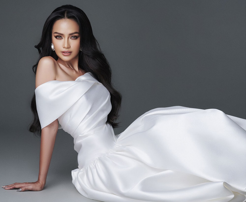 Hoa hậu Ngọc Châu đẹp rạng rỡ trong bộ sưu tập mới của NTK Đỗ Mạnh Cường