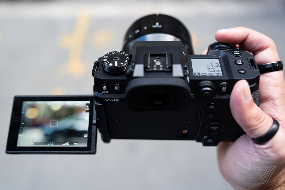 Fujifilm công bố máy ảnh X-H2 mới