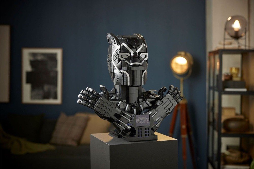 LEGO tiết lộ mô hình vua T'Challa Black Panther được mong đợi