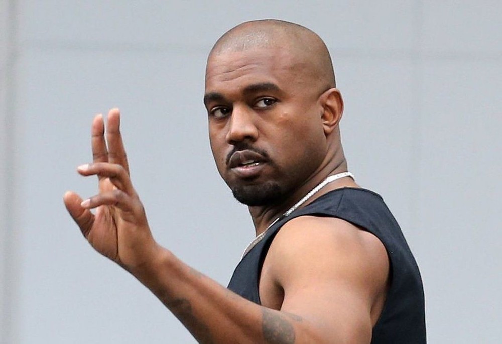 Kanye West chấm dứt thỏa thuận với Gap: "Một vị vua không thể sống trong lâu đài của người khác"